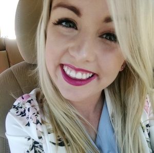 Meet your Posher, Hannah